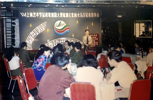 图片加载中... 加载中...