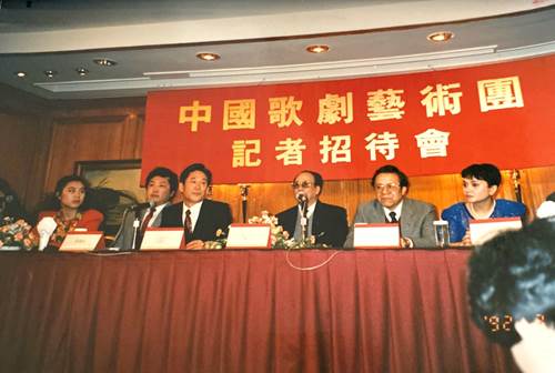 图片加载中... 加载中...